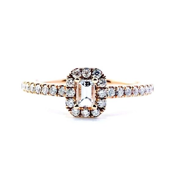 Ring in Rose Gold set with Diamonds